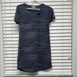 Z Supply Charcoal Knit V-Neck tshirt Dress